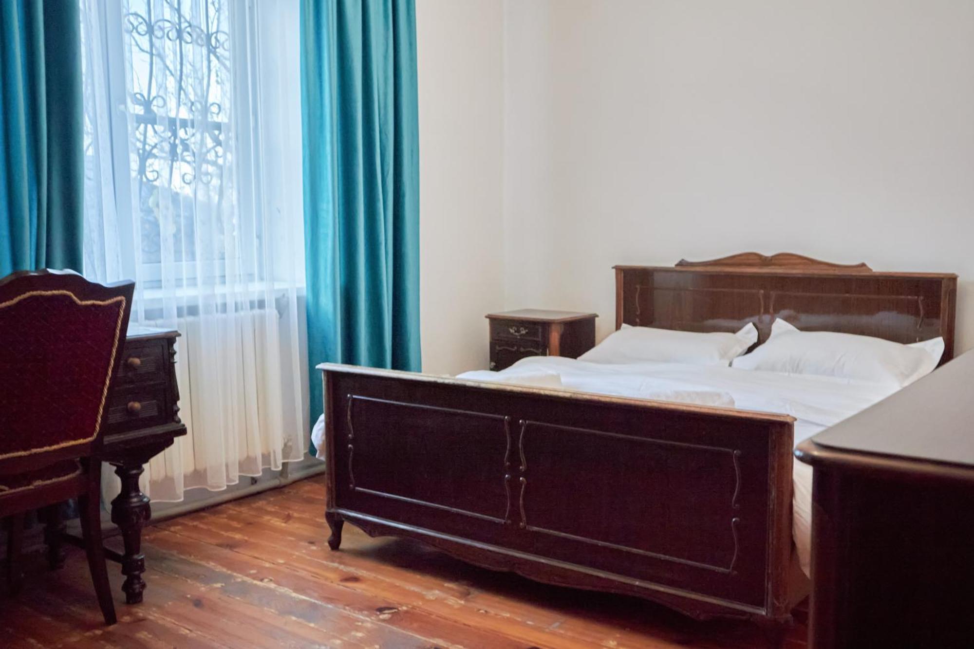 Hotel Sweet Vibe Almaty Exterior foto