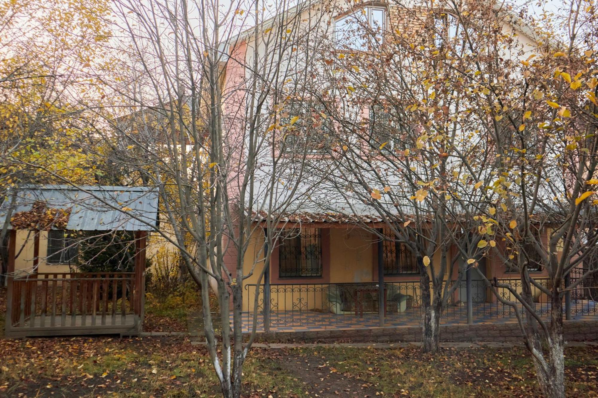 Hotel Sweet Vibe Almaty Exterior foto